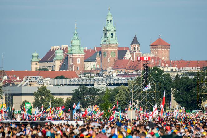 „O tym jak MUZYKA połączyła Kraków –  wspomnienia ŚDMowego Muzyka”				    	    	    	    	    	    	    	    	    	    	5/5							(1)						